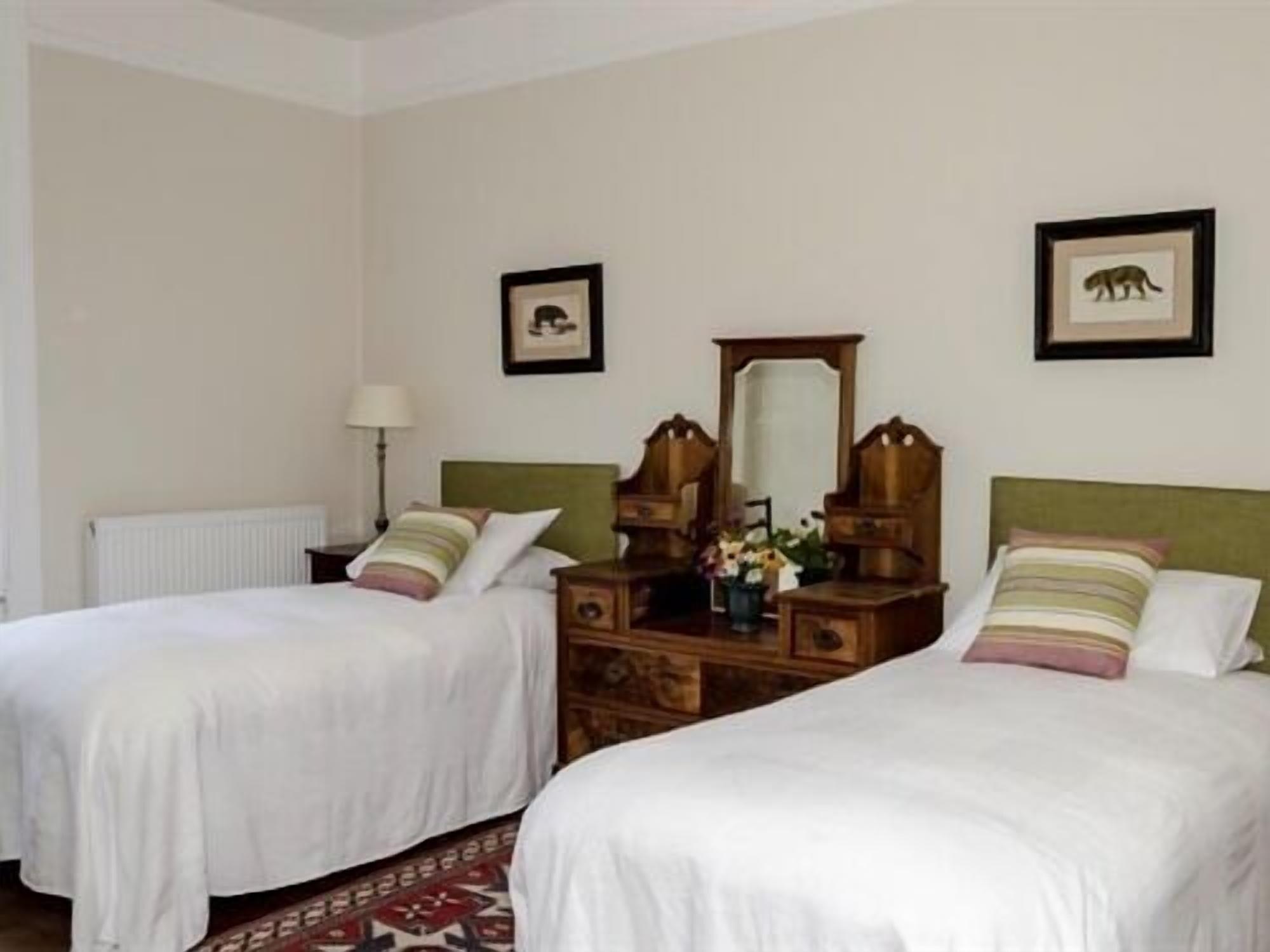 The Lions Bed & Breakfast Newark-on-Trent  Ngoại thất bức ảnh